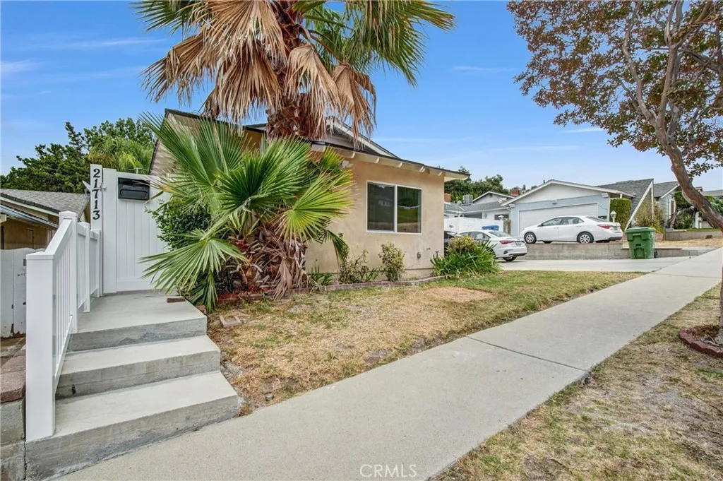Woodland Hills, CA 91364