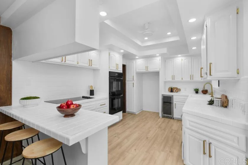 https://cdn.realtyfeed.com/cdn/127/306755099/19e8daa429f86e26f3afab806fdbb207.webp