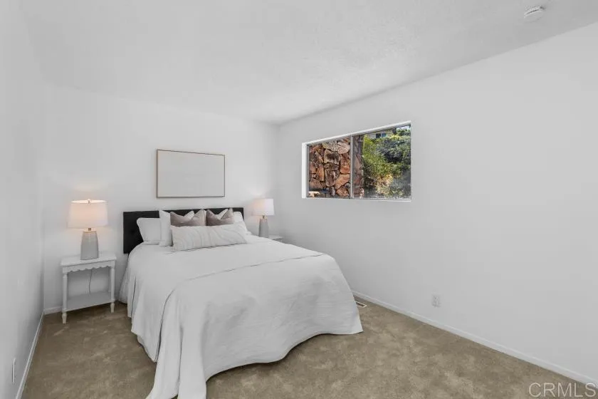 https://cdn.realtyfeed.com/cdn/127/306755099/c8a058040b8a766a17bc77ea55323e28.webp