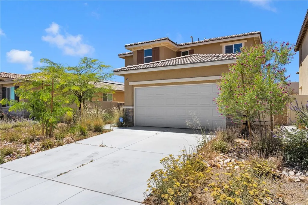 13097 Lancaster, Hesperia, CA 92344 - Photo 3 of 33, Hesperia, CA