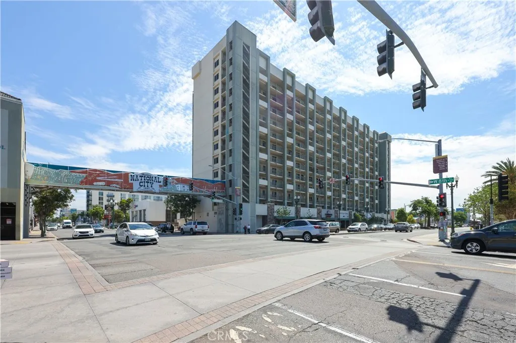https://cdn.realtyfeed.com/cdn/127/306755142/45c6b89a7ec84f0a8391277039355641.webp