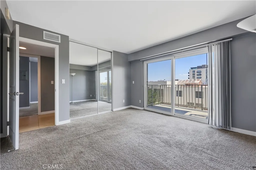 https://cdn.realtyfeed.com/cdn/127/306755142/68e097fb04b67f653b386bf302a084d0.webp