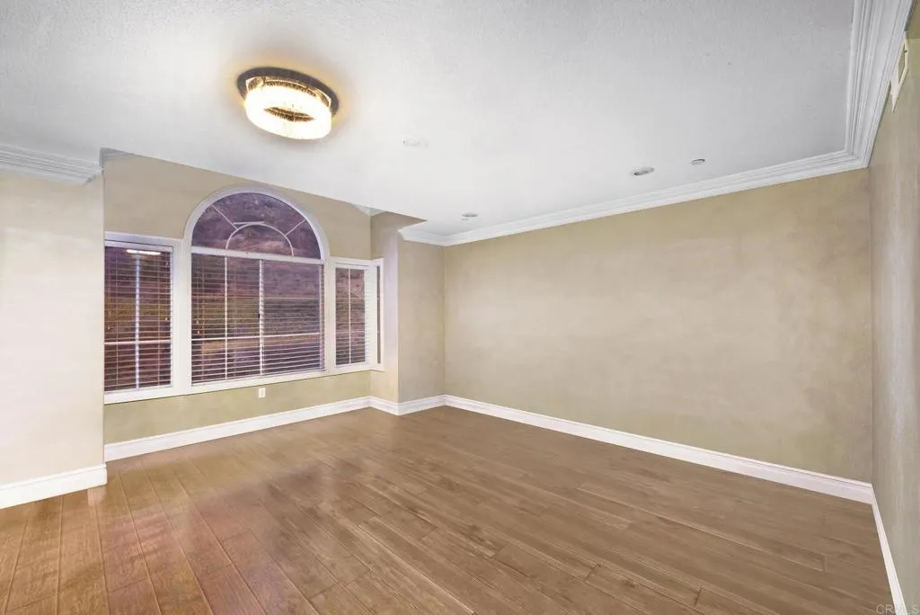 https://cdn.realtyfeed.com/cdn/127/306755177/535be7c37e6ee0c4b59b50dbe7e3fa64.webp