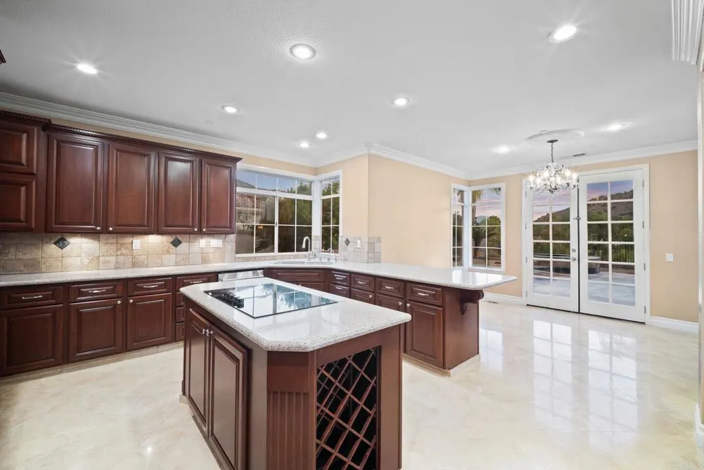 https://cdn.realtyfeed.com/cdn/127/306755177/a72536cb516c0f2ad1efce6e00738700.webp