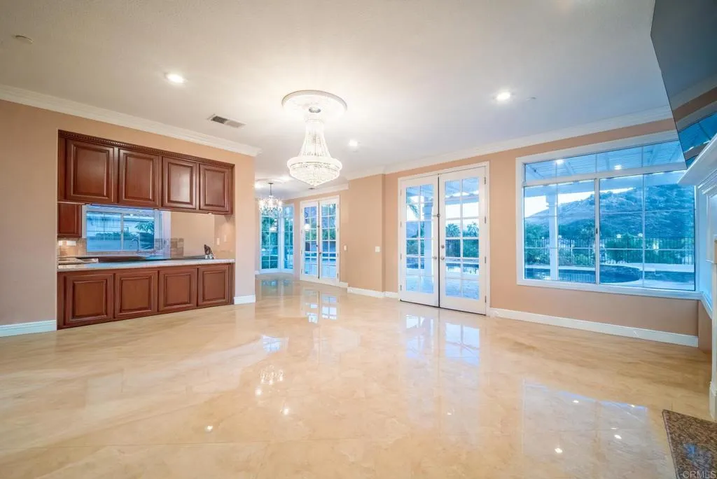 https://cdn.realtyfeed.com/cdn/127/306755177/c0f63b3634d9aeb41219862542edd254.webp