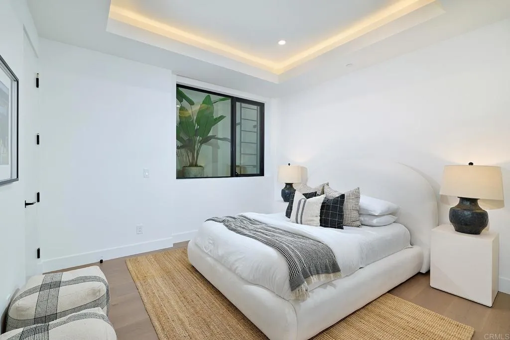 https://cdn.realtyfeed.com/cdn/127/306755199/50accd690f4b2f2d57580180881d5c39.webp