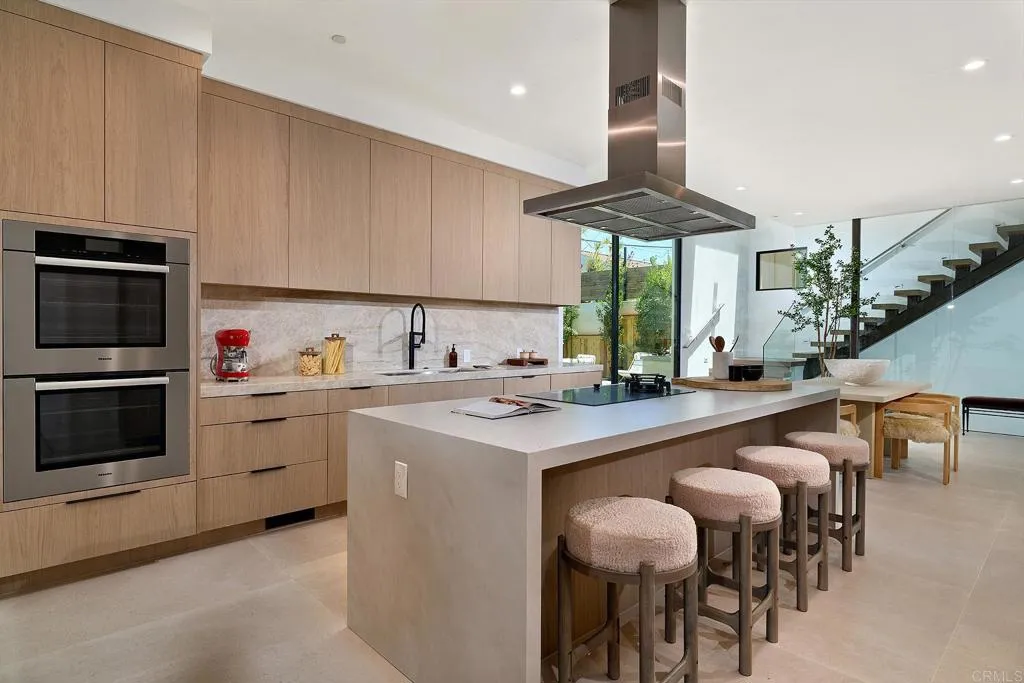 228 N Helix, Solana Beach, CA 92075 - Photo 5 of 20, Solana Beach, CA