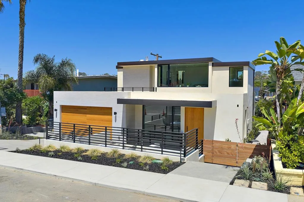 https://cdn.realtyfeed.com/cdn/127/306755199/f042525dec4d1ee0397f798d279ad76b.webp