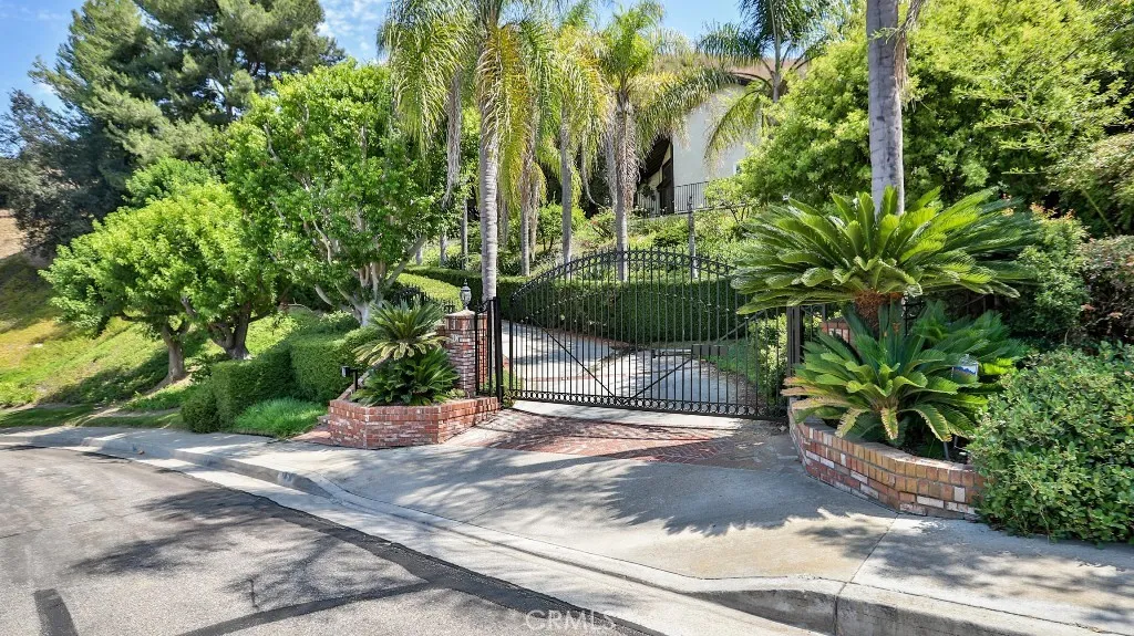 640 S Aberdeen, Anaheim, CA 92807 - Photo 2 of 27, Anaheim, CA