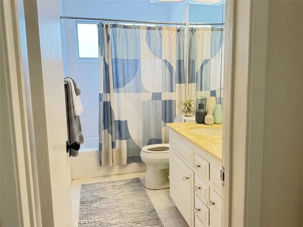 5960 Gundry, Long Beach, CA 90805 - Photo 5 of 6, Long Beach, CA
