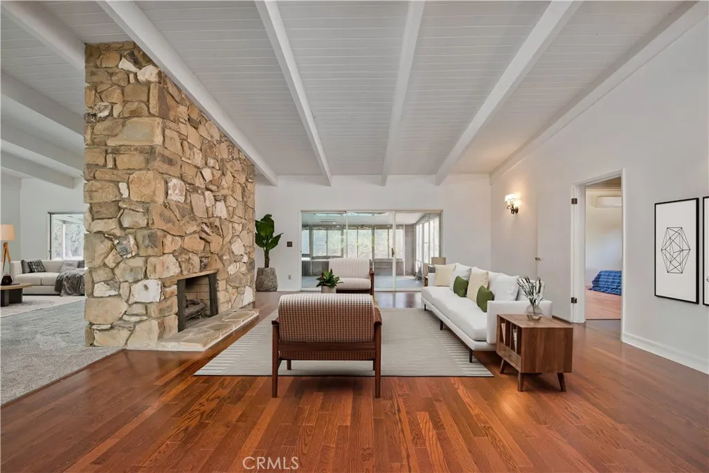 12537 Kenny, Granada Hills, CA 91344 - Photo 5 of 36, Granada Hills, CA