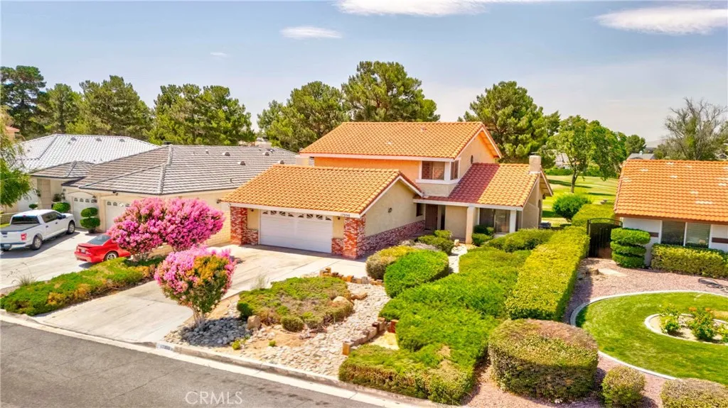 17998 Pebble Beach, Victorville, CA 92395 - Main photo, Victorville, CA