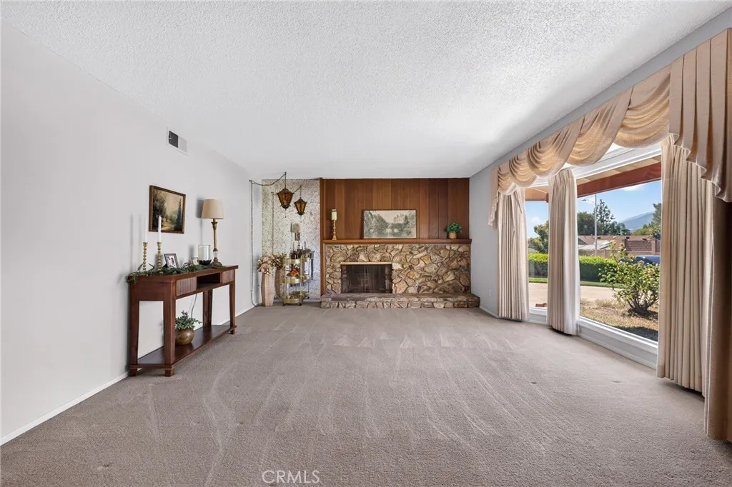 26271 Edgemont Drive, Highland, CA 92346 - Photo 5 of 44, Highland, CA