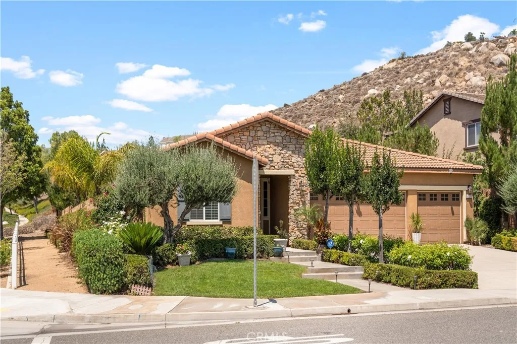 4320 Napier Drive, Riverside, CA 92505 - Main photo, Riverside, CA