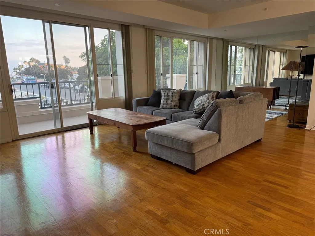 850 E Ocean Boulevard Unit B3, Long Beach, CA 90802 - Photo 3 of 38, Long Beach, CA