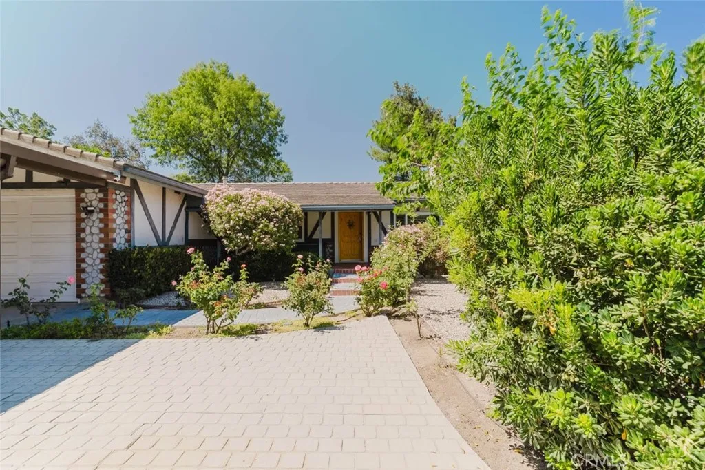 7305 Verdugo Crestline Drive, Tujunga, CA 91042 - Photo 4 of 50, Tujunga, CA