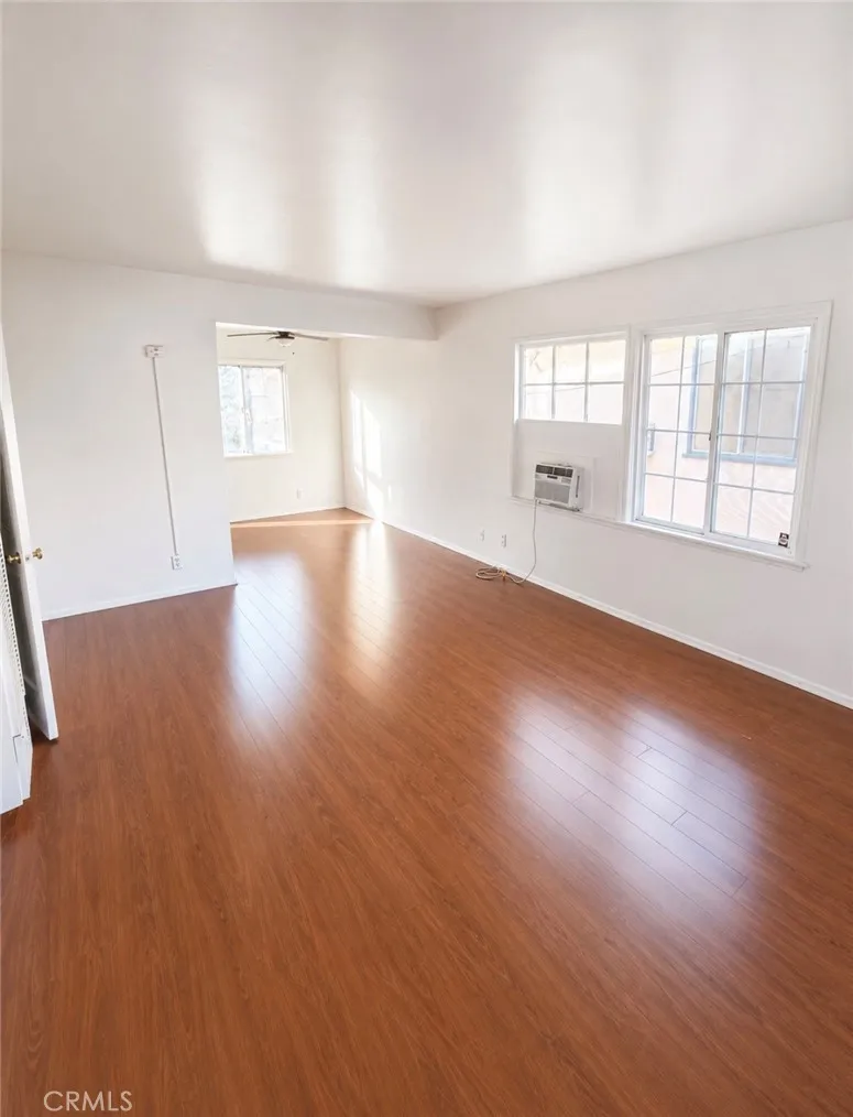 Valley Village, CA 91607