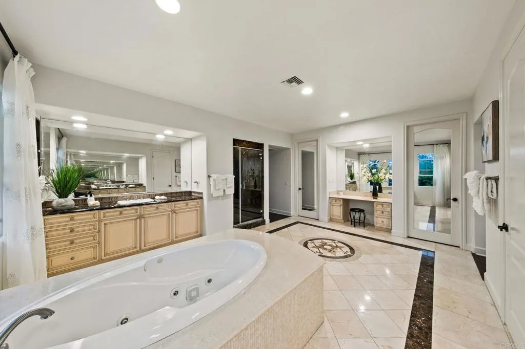 https://cdn.realtyfeed.com/cdn/127/306755322/2fbe4721eb33b1bfa0afebf97e170f4e.webp