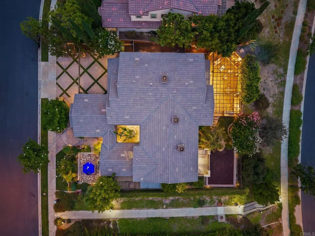 https://cdn.realtyfeed.com/cdn/127/306755322/32559ece42f526919d0756f8f55f5cf0.webp