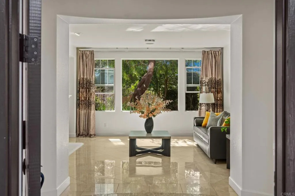 https://cdn.realtyfeed.com/cdn/127/306755322/5b97f323457cf60ffac7891776fedd00.webp