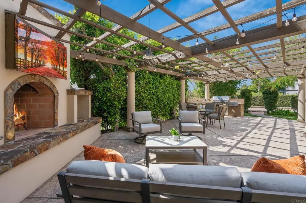 https://cdn.realtyfeed.com/cdn/127/306755322/67128c4f2c7b60891bdfb45ed4b8739a.webp