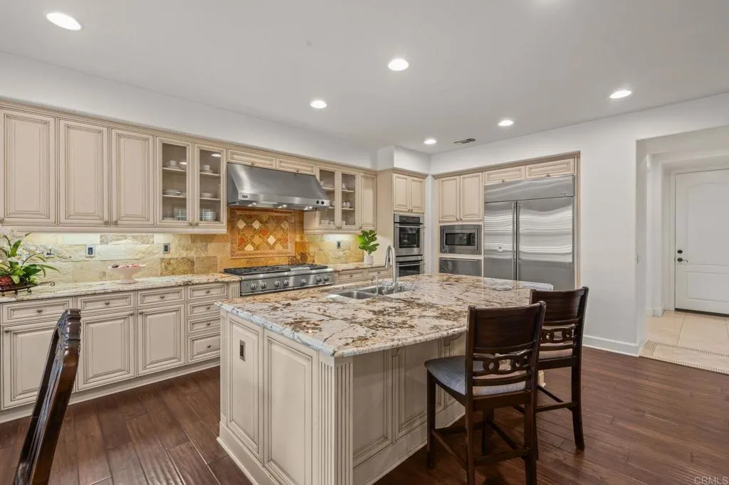 https://cdn.realtyfeed.com/cdn/127/306755322/804c2d783ec0b81ae08b255d233b3d4c.webp