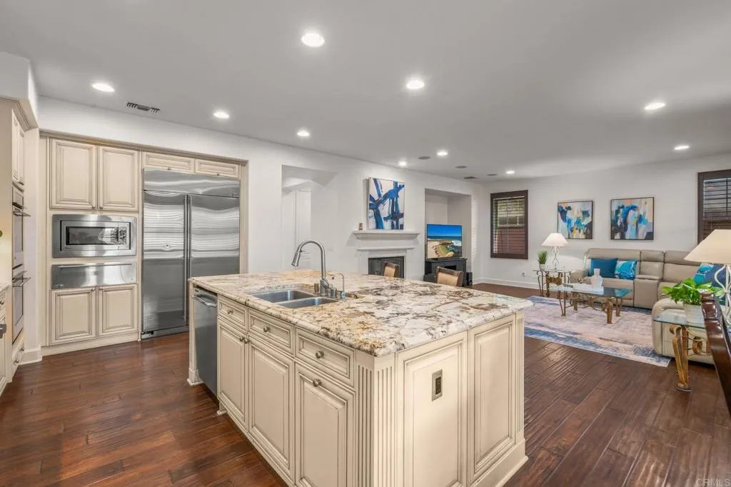 https://cdn.realtyfeed.com/cdn/127/306755322/e2ce390117d9e05d6cfecf89f23668eb.webp