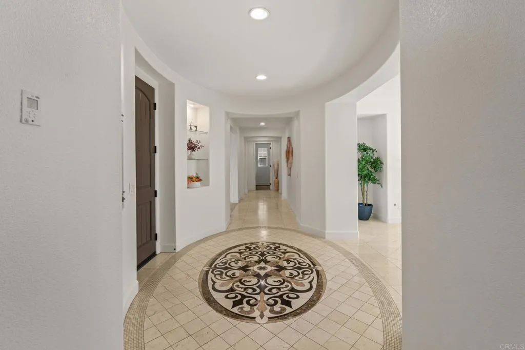 https://cdn.realtyfeed.com/cdn/127/306755322/eacab04f5f82b482b45bbc17b7a8d884.webp