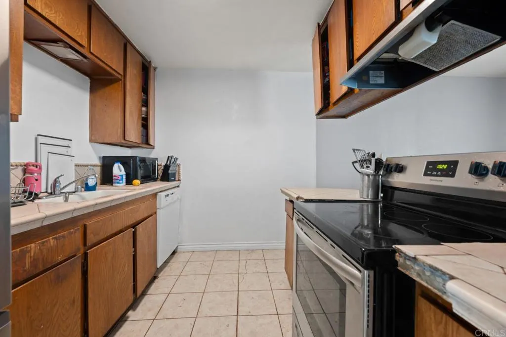 Photo #8: PTP2604920 Listing: Photo #8