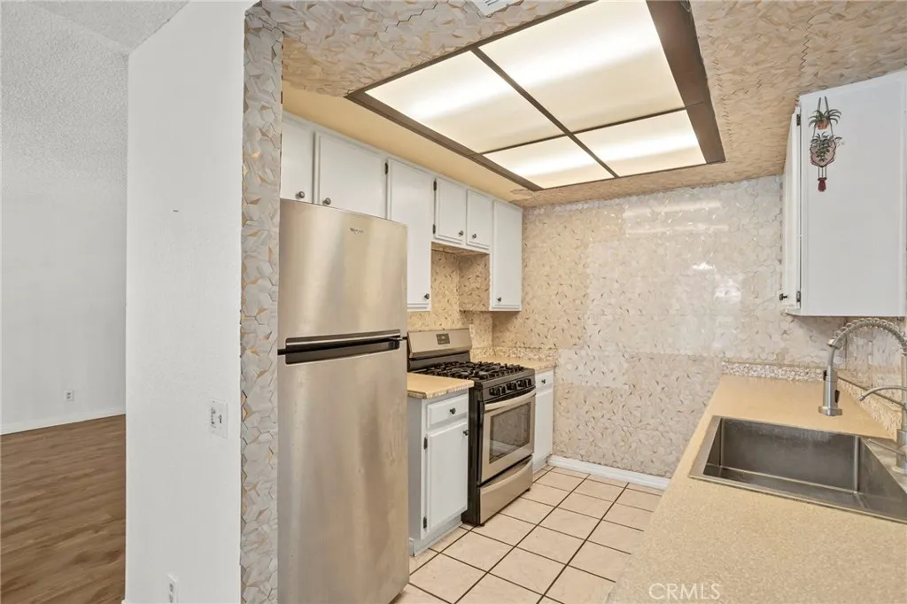 1380 W 48th Unit 10, San Bernardino, CA 92407 - Photo 5 of 22, San Bernardino, CA