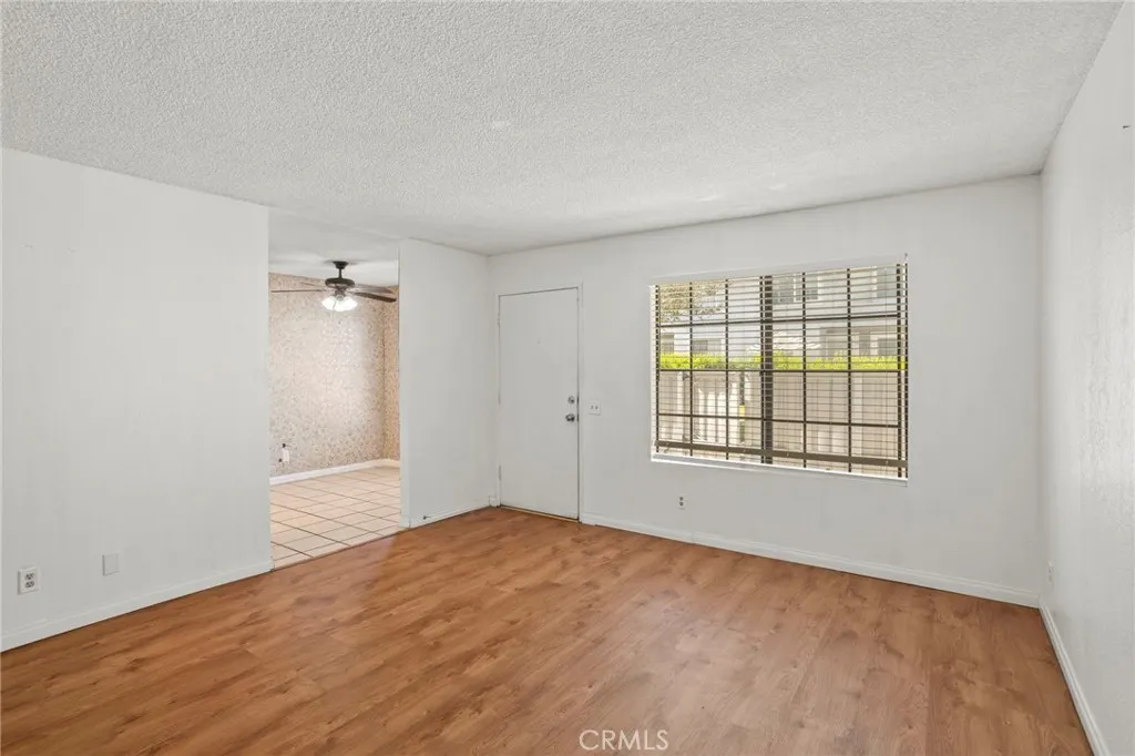 1380 W 48th Unit 10, San Bernardino, CA 92407 - Photo 3 of 22, San Bernardino, CA