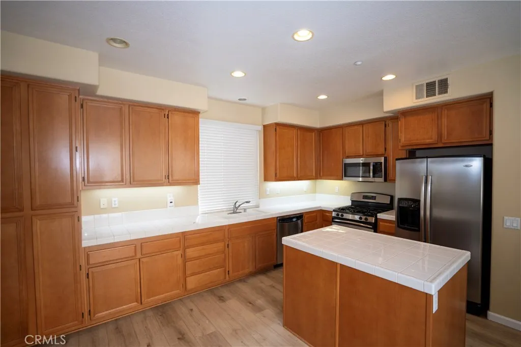 60 Crocus, Redlands, CA 92373 - Photo 5 of 16, Redlands, CA