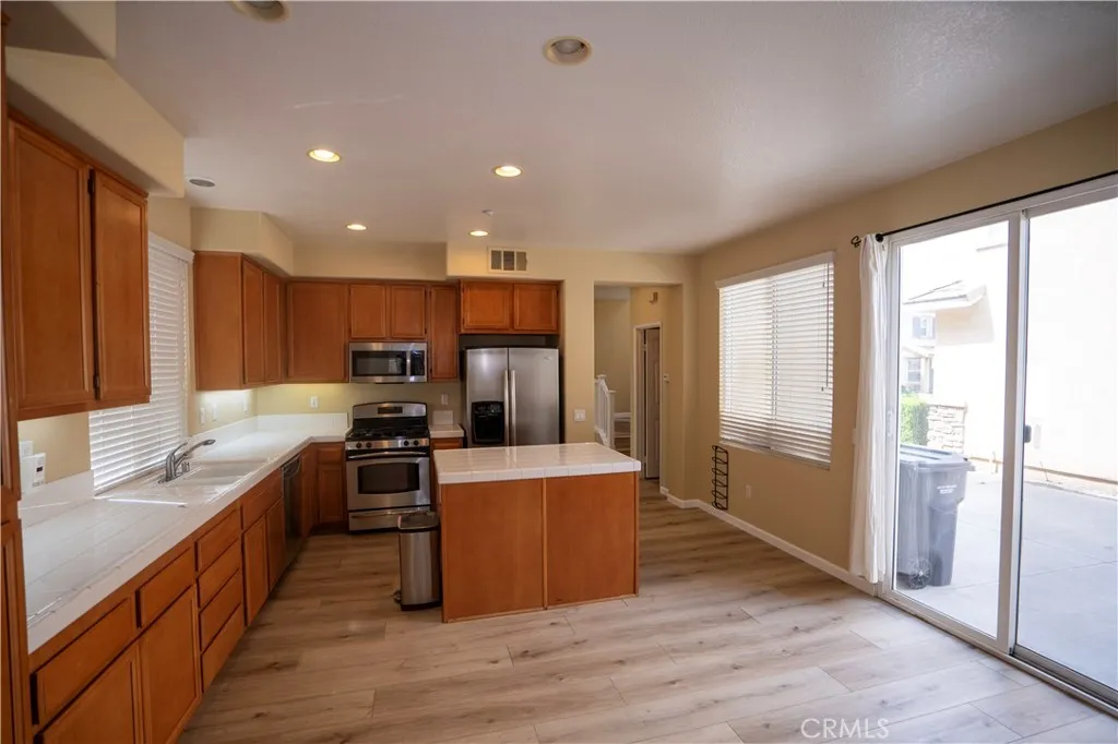 60 Crocus, Redlands, CA 92373 - Photo 3 of 16, Redlands, CA