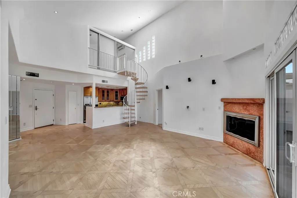 4477 Woodman Avenue Unit 305, Sherman Oaks, CA 91423 - Photo 5 of 38, Sherman Oaks, CA