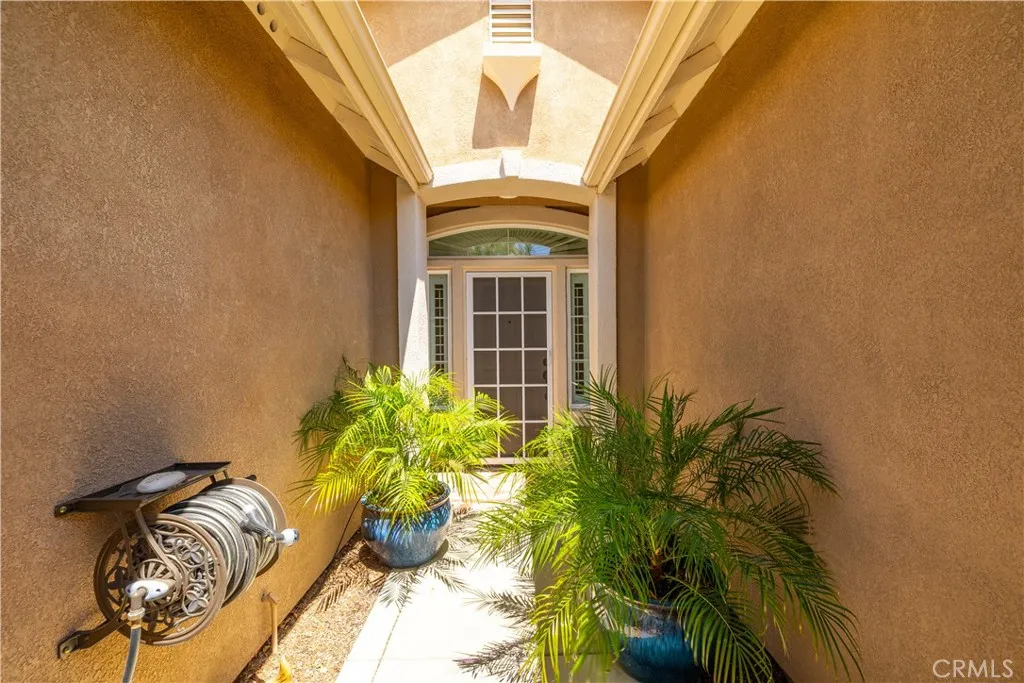 39372 Beringer Drive, Murrieta, CA 92563 - Photo 4 of 50, Murrieta, CA