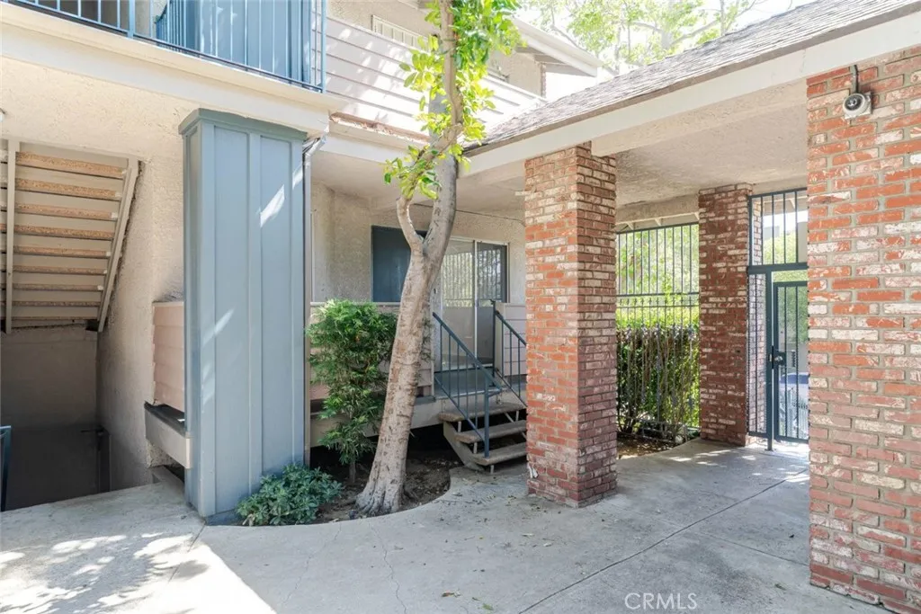 13126 Bromont Unit 1, Sylmar, CA 91342 - Photo 3 of 27, Sylmar, CA