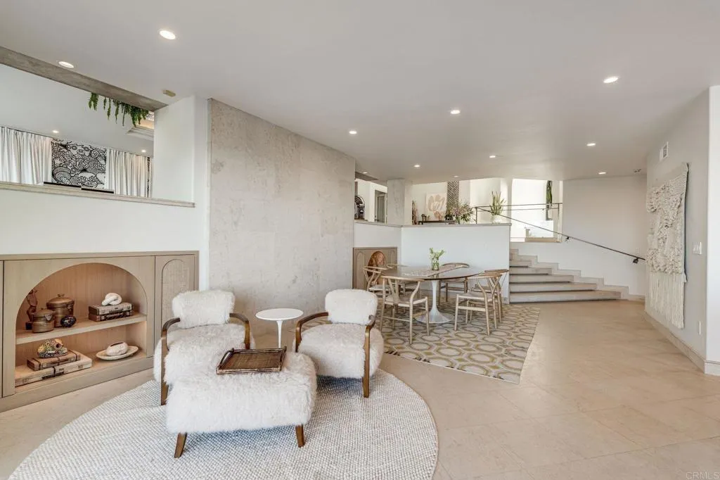 https://cdn.realtyfeed.com/cdn/127/306755455/1ef698a3e3e974322b34f77a0ba03036.webp