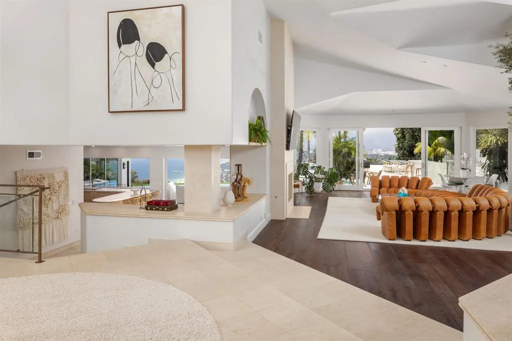 https://cdn.realtyfeed.com/cdn/127/306755455/6b9704dcb51d5bb599b30dd9aa15a0a2.webp