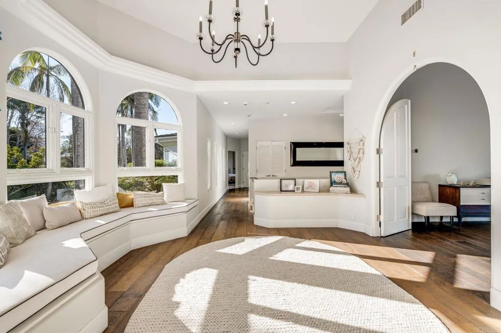 https://cdn.realtyfeed.com/cdn/127/306755455/c50c1a7479e5ea2feacbfb610124202e.webp