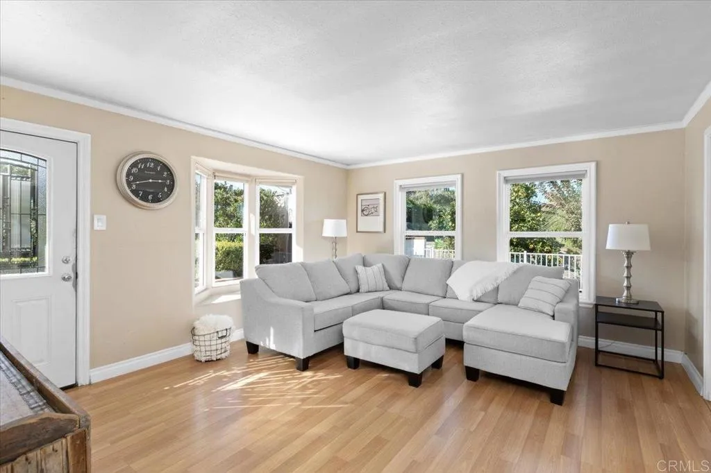 https://cdn.realtyfeed.com/cdn/127/306755458/4bbffd87fd32b48aa4f59893a25fd4af.webp