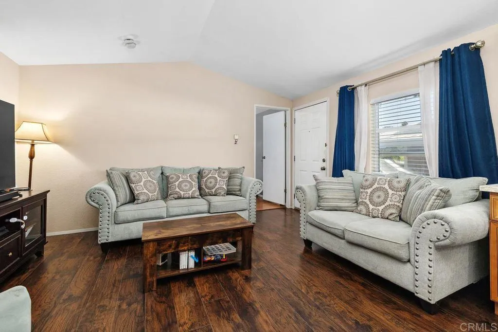 https://cdn.realtyfeed.com/cdn/127/306755479/9e7c1c4b16c4cbcbdb794d45f020fdca.webp
