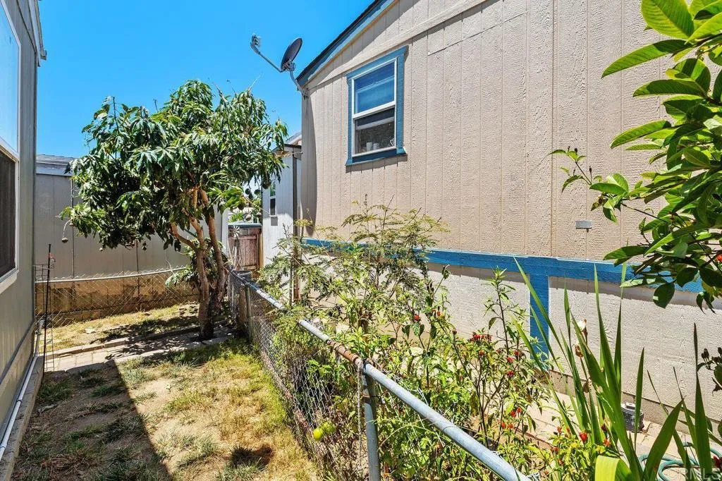 https://cdn.realtyfeed.com/cdn/127/306755479/e23203049403f3e917b2f2f541eadaac.webp