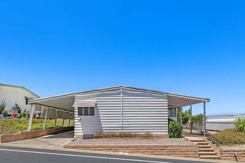 https://cdn.realtyfeed.com/cdn/127/306755482/38ea320e2f60ebc1521ec829808fd79c.webp