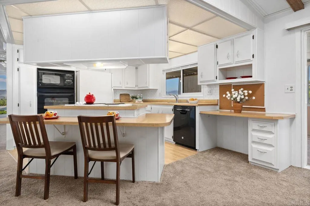 https://cdn.realtyfeed.com/cdn/127/306755482/4c227f49aea7dcd6bab350476aabcda9.webp