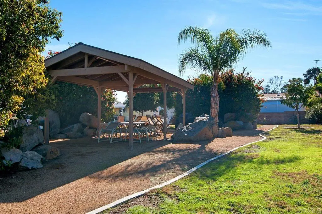 https://cdn.realtyfeed.com/cdn/127/306755482/a6a8ec59a8f413efb978c46b27c83db8.webp