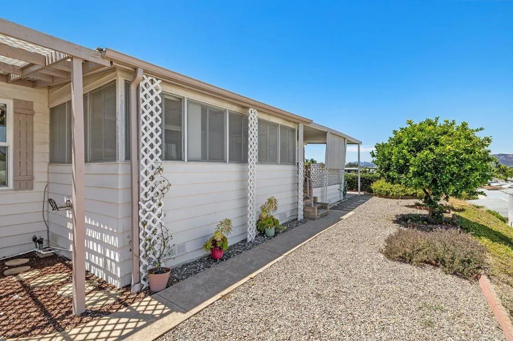 https://cdn.realtyfeed.com/cdn/127/306755482/c5f0dc9391d472b6779a1272dfeaa248.webp