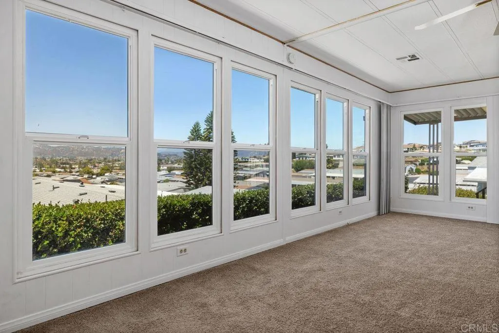 https://cdn.realtyfeed.com/cdn/127/306755482/dc5f1cfe158db59df1e91632c0ee69ac.webp