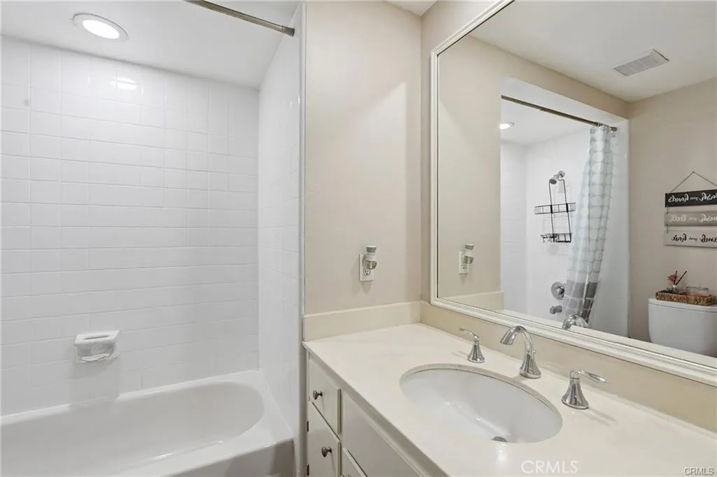 https://cdn.realtyfeed.com/cdn/127/306755495/1ee3bd4a1d41183d415fb25e80f4544a.webp