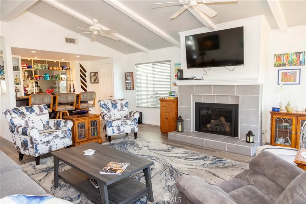 https://cdn.realtyfeed.com/cdn/127/306755539/542202e3679c4e7a0e2b56e5fbe705ab.webp