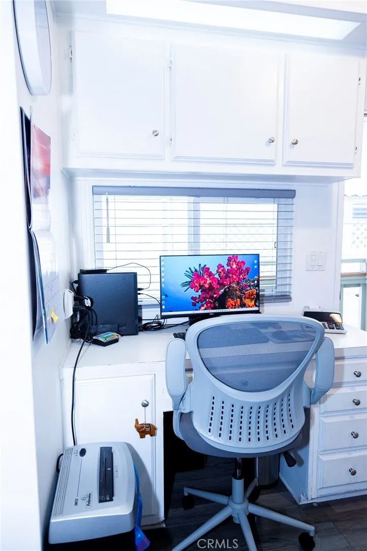 https://cdn.realtyfeed.com/cdn/127/306755539/6cf13015a0d4e44881a949a34118f047.webp